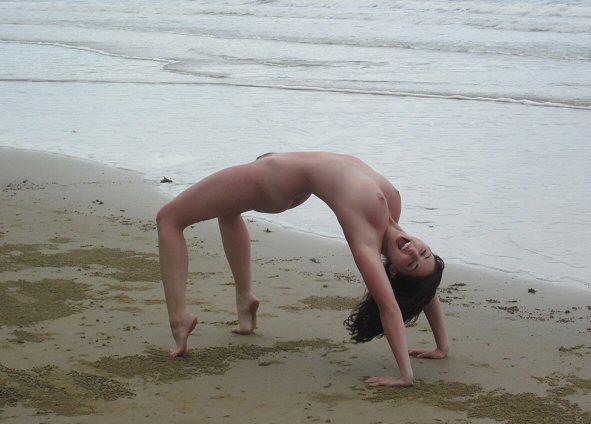 Carlotta Champagne having fun naked on Australian beach