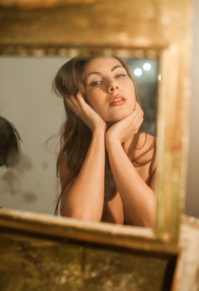 Connie Carter November photosession